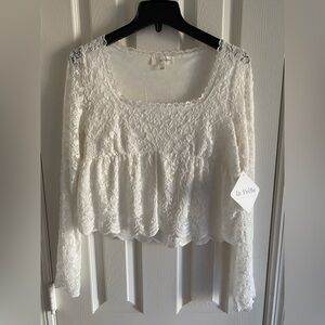 NWT La Peche White Lace Peplum Flowy Blouse Long Sleeves Size Large New